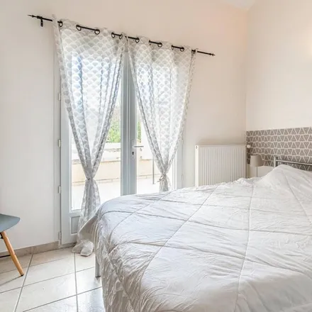 Rent this 2 bed duplex on Olonzac in Allée Géneral de Gaulle, 34210 Olonzac