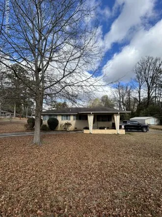 Buy this 3 bed house on 4876 15th Street in Meridian, MS 39307