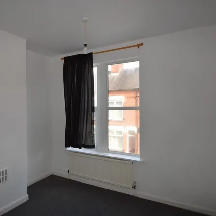 Image 4 - Skipworth Street, Leicester, LE2 1GD, United Kingdom - Townhouse for rent