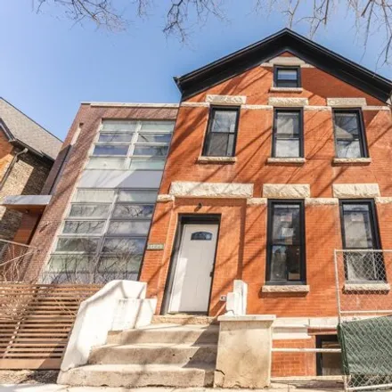 Rent this 3 bed house on 1725 North Honore Street in Chicago, IL 60614