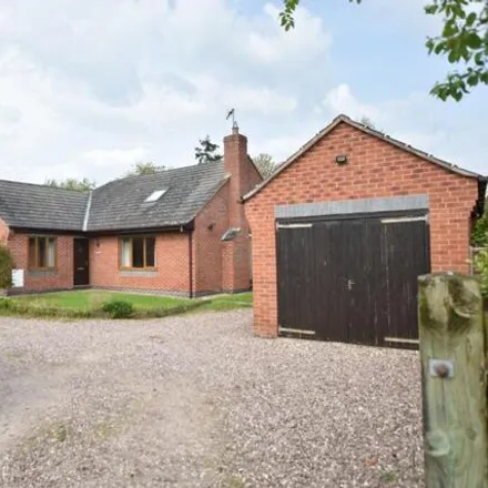 Rent this 4 bed house on Horseman's Green Farm in Horsemans Green Road, Horseman's Green