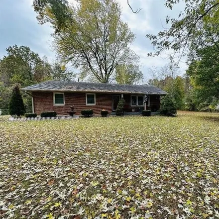 Buy this 3 bed house on 2117 Homewood Avenue in Woodlawn, McCracken County