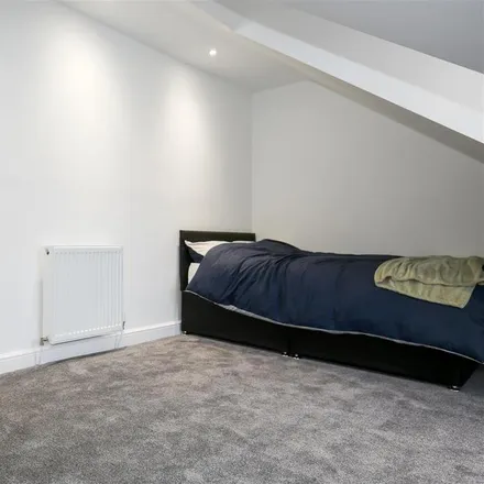 Image 9 - Telford Street, Gateshead, NE8 4TT, United Kingdom - Room for rent
