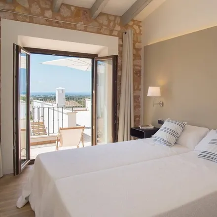 Rent this 5 bed townhouse on Felanitx in Balearic Islands, Spain