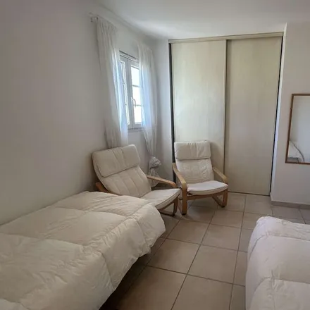 Image 5 - 30220 Aigues-Mortes, France - Apartment for rent