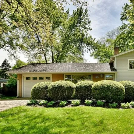 Buy this 4 bed house on Birchwood Drive in Elmhurst, IL 60137