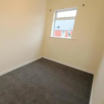 Image 6 - Lancing Road, Sheffield, S2 4EX, United Kingdom - Townhouse for rent