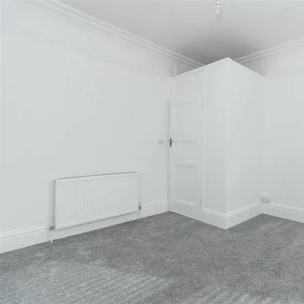 Image 6 - Browning Road, Worthing, BN11 4NT, United Kingdom - Apartment for rent