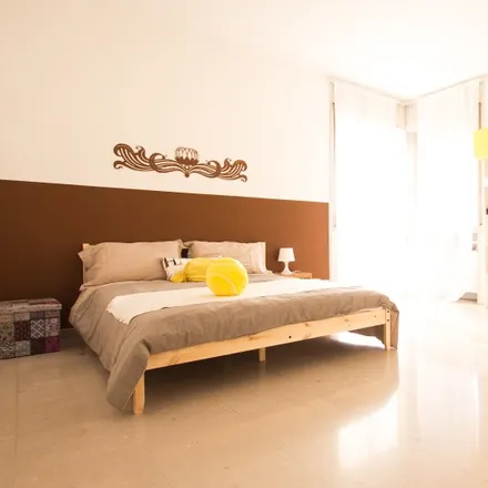 Rent this 6 bed room on Via Angelo Fumagalli in 1, 20143 Milan MI