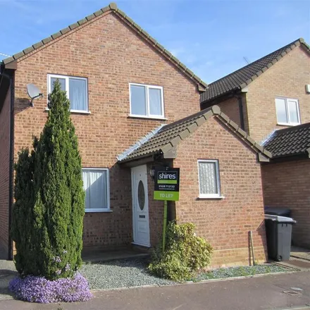 Rent this 3 bed house on Nightingale Close in Mildenhall, IP28 7HQ