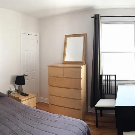 Rent this 1 bed room on 363 Madison Avenue in Ottawa, ON K1Z 5C4