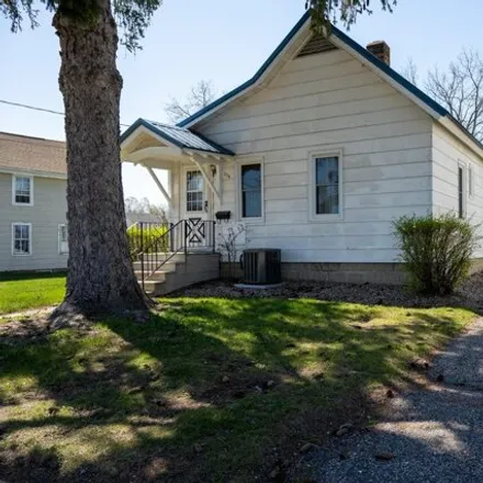 Buy this 2 bed house on 266 Maine Street in Mauston, WI 53948