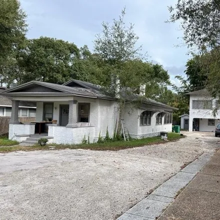 Image 1 - 135 South Stone Street, DeLand, FL 32720, USA - House for sale