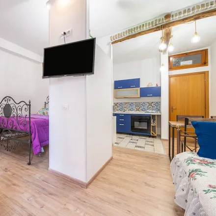 Image 1 - Cagliari, Casteddu/Cagliari, Italy - Apartment for rent