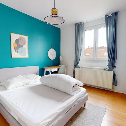 Image 2 - 30 Rue de Mulhouse, 59000 Lille, France - Apartment for rent