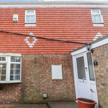 Buy this 3 bed townhouse on 19 Beechwood Avenue in Grimsby, DN33 1RD