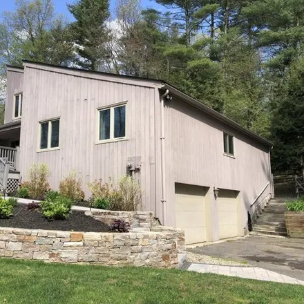 Buy this 4 bed house on 380 Bushy Hill Road in Simsbury, CT 06070