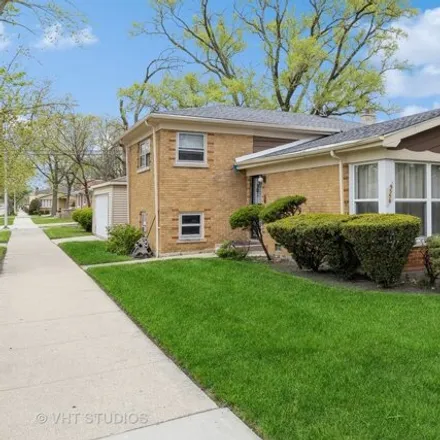 Buy this 3 bed house on 9554 South Parnell Avenue in Chicago, IL 60628