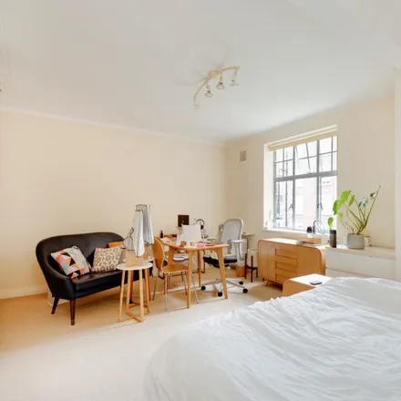 Rent this studio apartment on Gilling Court in Belsize Grove, London