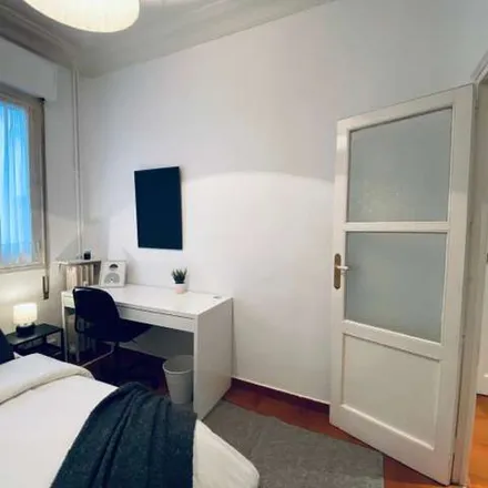 Rent this 7 bed apartment on Calle del General Díaz Porlier in 11, 28001 Madrid