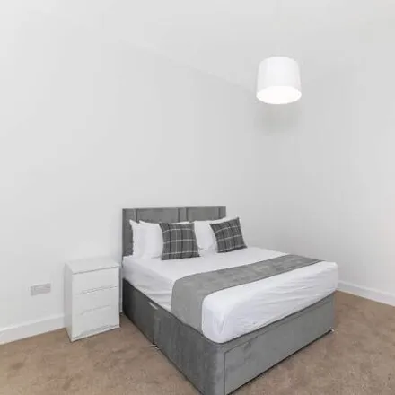 Rent this 1 bed house on Crest of Scotland in 88 Princes Street, City of Edinburgh