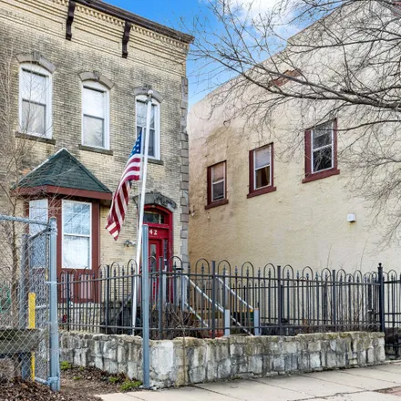 Buy this 3 bed house on Maneuvers & Co. in East Jefferson Street, Joliet