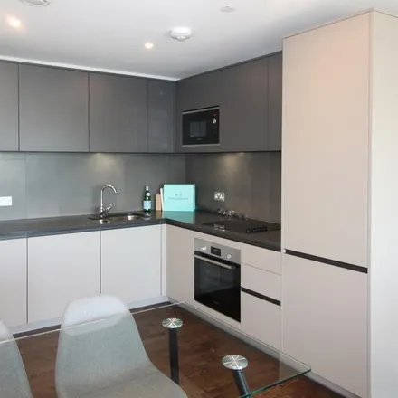 Image 3 - Meranti Apartments, 2 Timberyard Street, London, SE8 3JZ, United Kingdom - Apartment for rent
