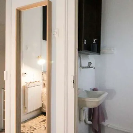 Rent this 11 bed apartment on Carrer Gran de Gràcia in 12, 08001 Barcelona