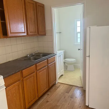Rent this 1 bed apartment on Smart & Final in South Burnside Avenue, Los Angeles