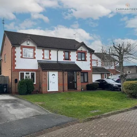 Buy this 3 bed duplex on Capeland Close in Chester, CH4 8PU