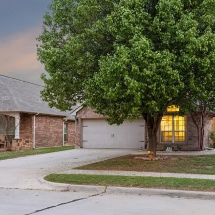 Buy this 3 bed house on 755 BB Fielder Boulevard in Weatherford, TX 76087