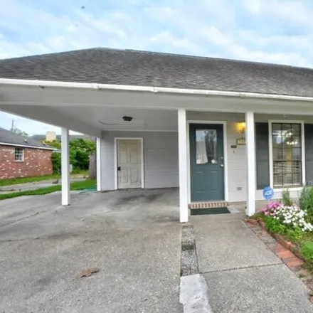 Buy this 3 bed house on Magnolia Point in Bayou Fountain, East Baton Rouge Parish