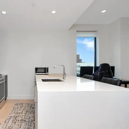 Image 4 - 738 Grand Street, New York, NY 11206, USA - Apartment for sale