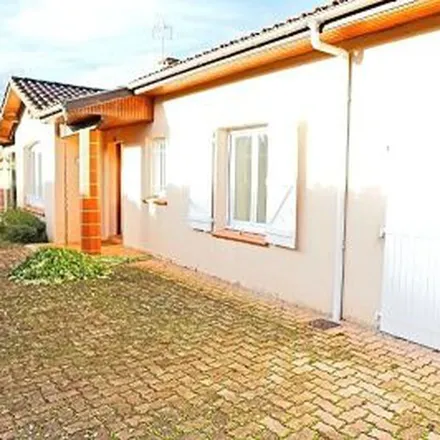 Rent this 4 bed apartment on 230 Chemin de Beaupuy in 32600 L'Isle-Jourdain, France