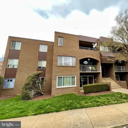Buy this 3 bed condo on 402 Girard Street in Gaithersburg, MD 20877