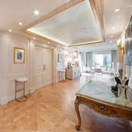 Image 3 - Trump Tower, 721/725 5th Avenue, New York, NY 10022, USA - House for rent