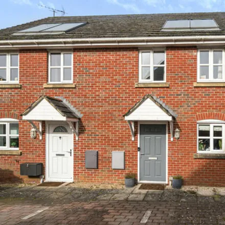 Buy this 2 bed townhouse on unnamed road in Four Marks, GU34 5FH
