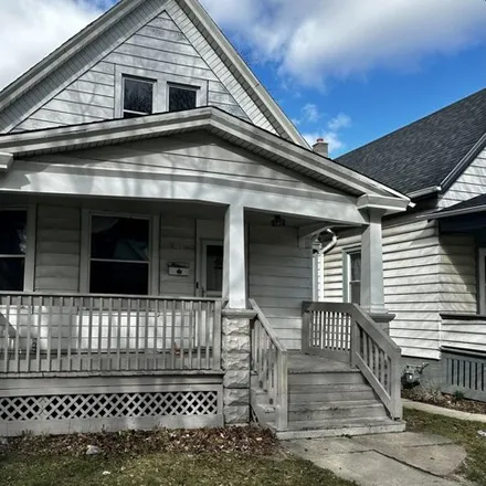 Buy this 4 bed house on 2323 South 26th Street in Milwaukee, WI 53215