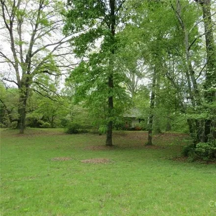 Image 4 - Chimney Rock Road, Rutherford County, NC 28139, USA - House for sale