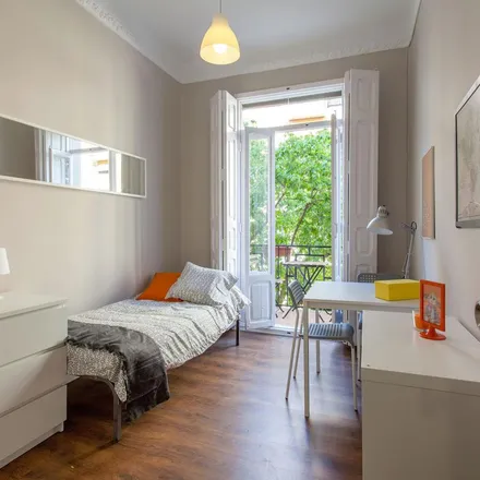 Image 9 - Carrer de Joaquim Costa, 18, 46005 Valencia, Spain - Apartment for rent