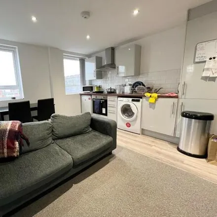 Buy this 1 bed apartment on Game of Phones in 17 South Street, Hull