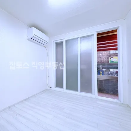Rent this 2 bed apartment on 서울특별시 관악구 신림동 1414-28