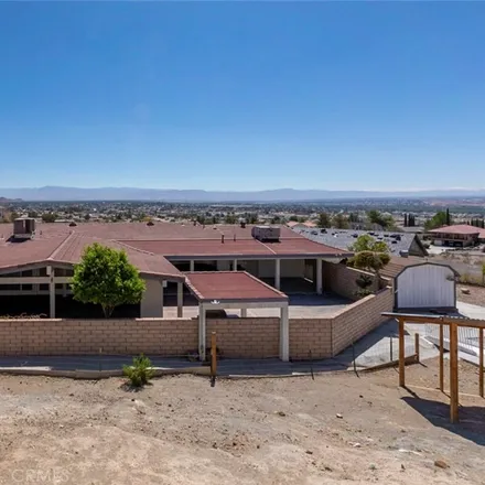 Image 7 - 16528 Tuscola Road, Apple Valley, CA 92307, USA - House for sale