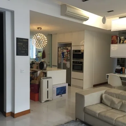 Rent this 4 bed apartment on Bukit Timah Road in Singapore 269028, Singapore