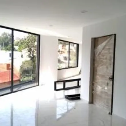 Buy this 3 bed apartment on Calle Salto De San Antonio 108 in Colonia Lomas Hipódromo, 53950 Naucalpan de Juárez