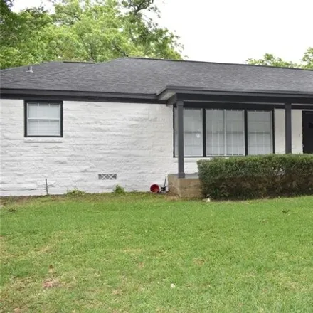 Image 2 - 2298 2nd Street, Bay City, TX 77414, USA - House for sale