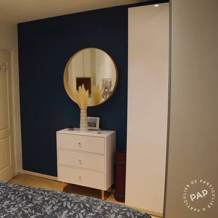 Rent this 2 bed apartment on 239 Rue des Pyrénées in 75020 Paris, France