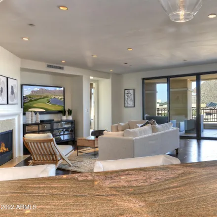 Rent this 3 bed apartment on P.F. Chang's in East Camelback Road, Scottsdale