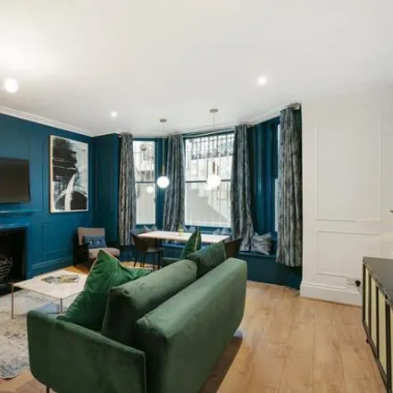 Image 9 - 9 Gaspar Mews, London, SW5 0NB, United Kingdom - Apartment for sale
