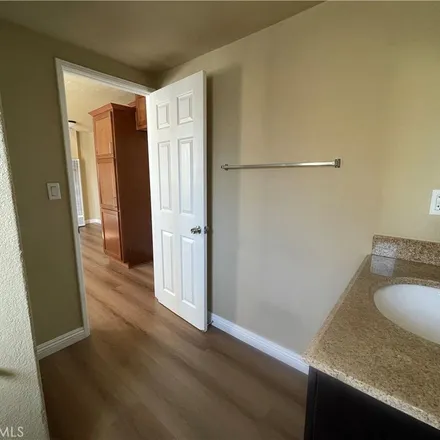 Rent this 2 bed apartment on Alessandro High School in West Latham Avenue, Hemet